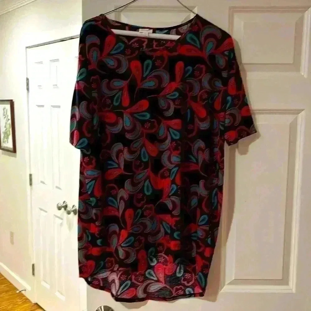Lula Roe Women’s Top Bold Bright Colors Hi-Low Hemline 3/4 Sleeves Loose Fit 14